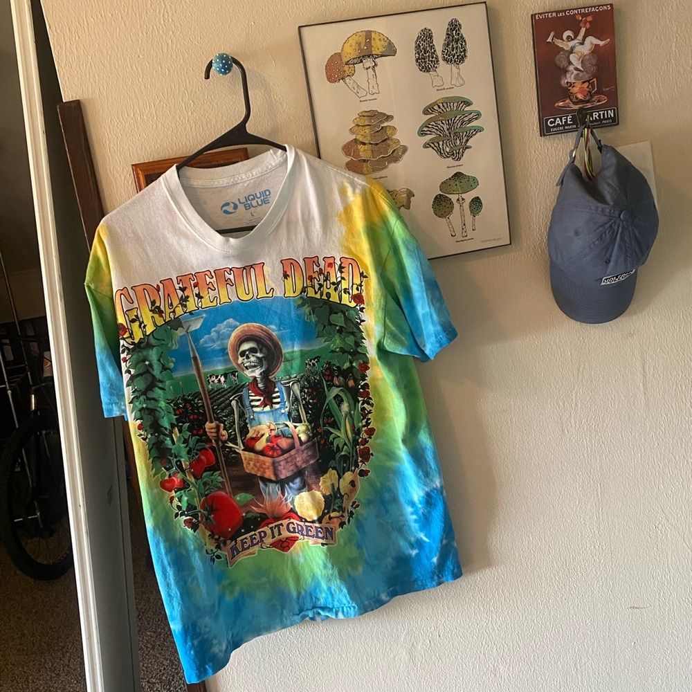 Grateful Dead shirt